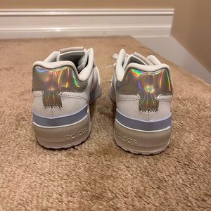 Adidas womens sneakers